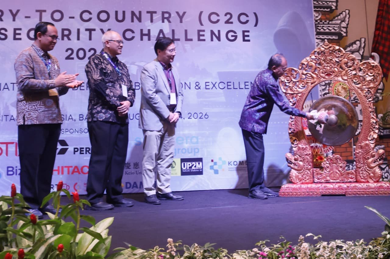 Gubernur Bali Wayan Koster membuka kompetisi keamanan siber C2C-CTF 2026