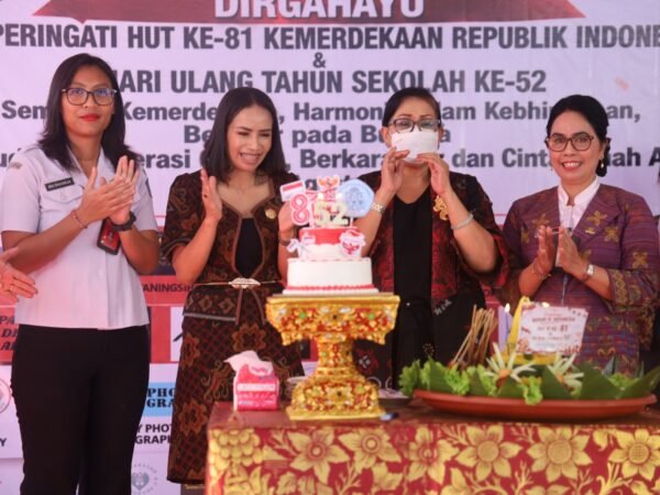 Perayaan HUT ke-52 SDN 2 Blahkiuh dengan aksi peduli lingkungan