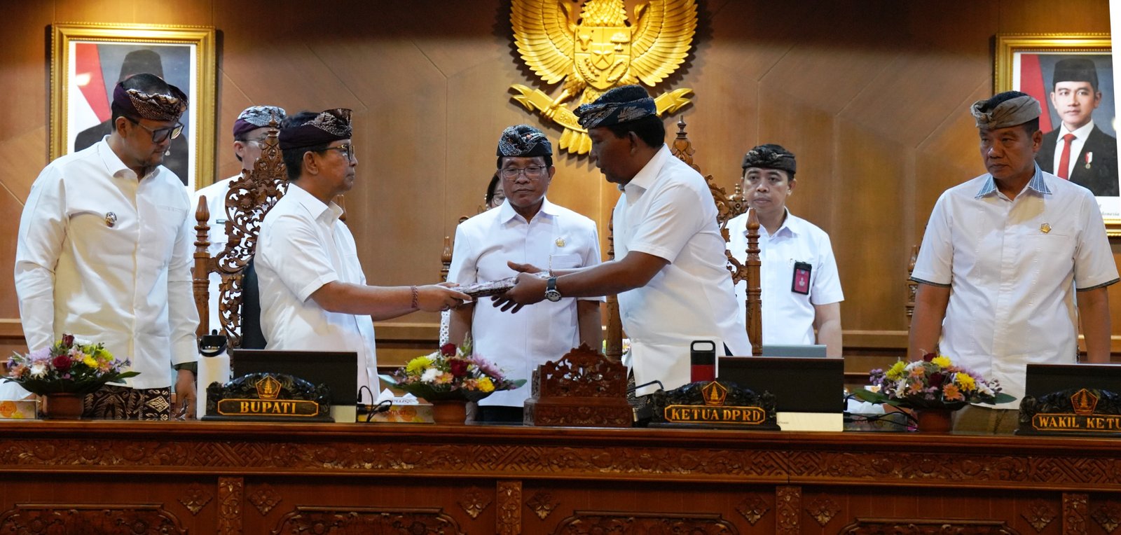 Bupati Badung Sampaikan Jawaban Pemerintah