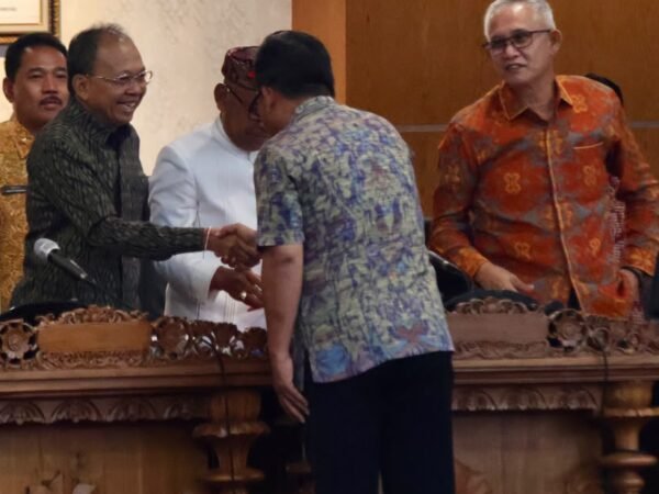 Gubernur Bali dalam Rapat Paripurna DPRD Bali membahas Perubahan APBD 2026