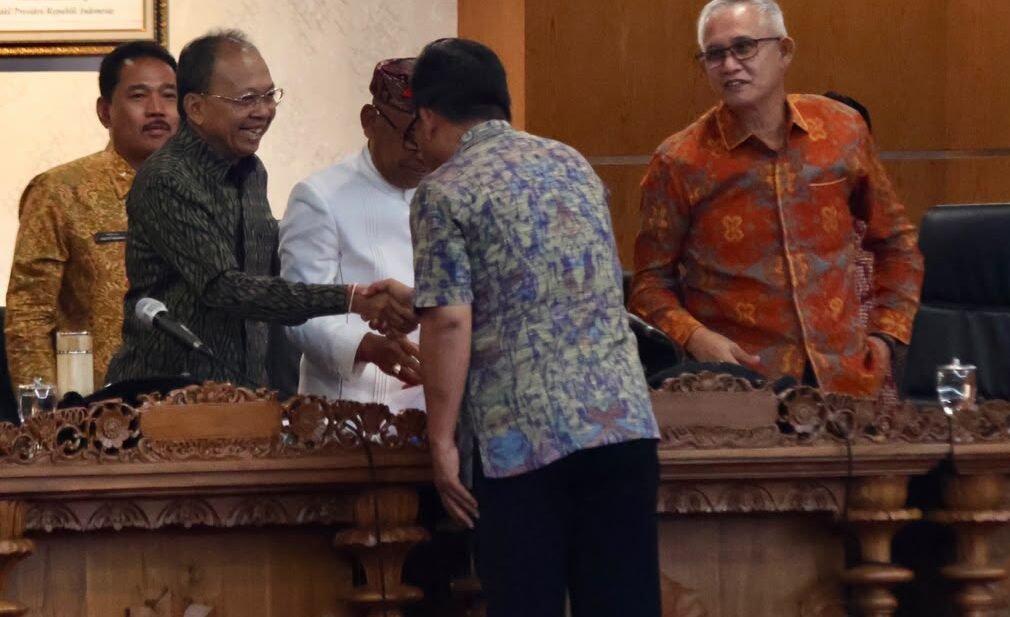 Gubernur Bali dalam Rapat Paripurna DPRD Bali membahas Perubahan APBD 2026