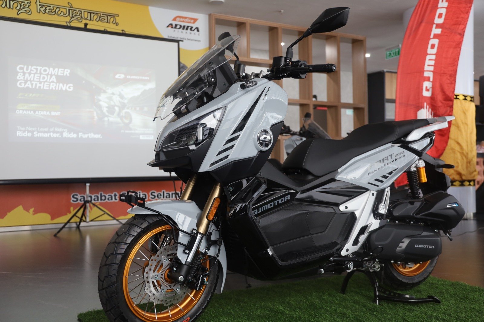 QJMOTOR Bali memperkenalkan FORT 250 Adventure R-Pro di Denpasar
