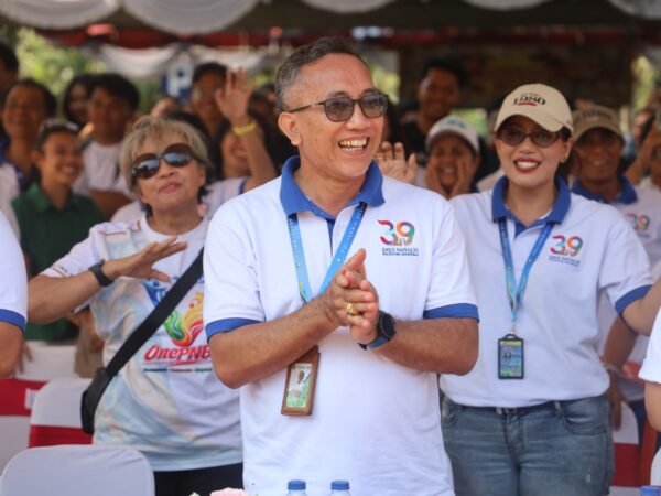 Direktur Politeknik Negeri Bali dalam peringatan Dies Natalis ke-39 PNB.